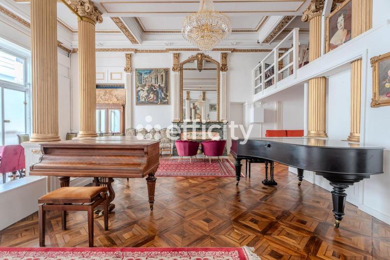 Appartement bourgeois - 182 m² - 5 pièces