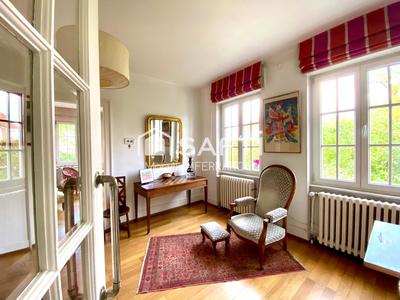 Maison de maîtres - 220 m² - 7 pièces