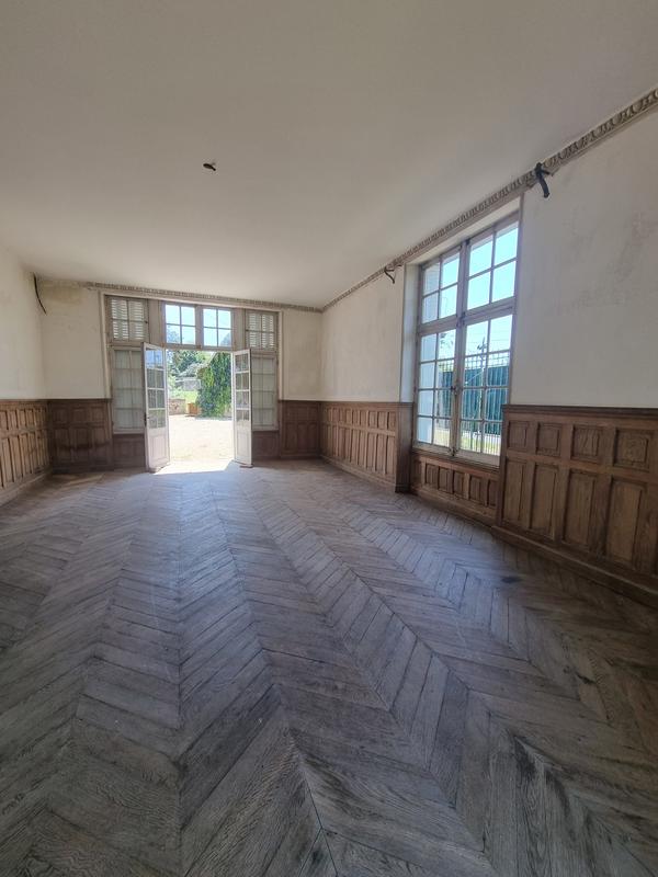 Château - 402 m² - 15 pièces