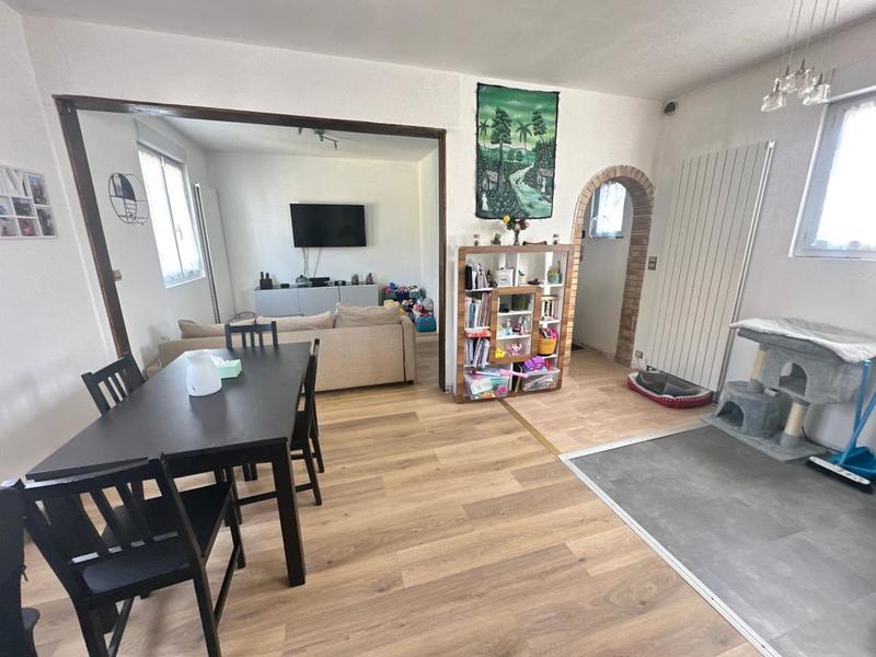 Maison - 85 m² - 5 pièces