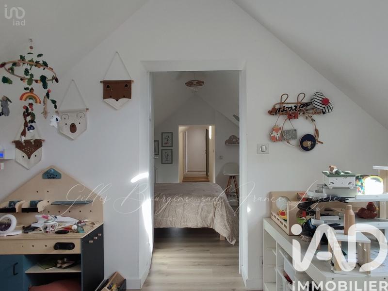 Maison - 165 m² - 8 pièces