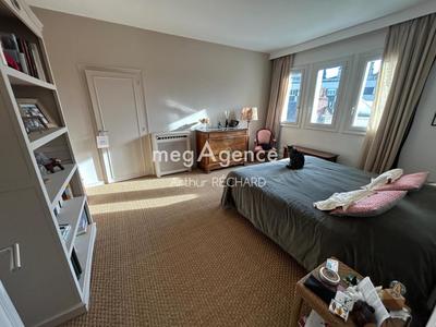Appartement - 132 m² - 5 pièces
