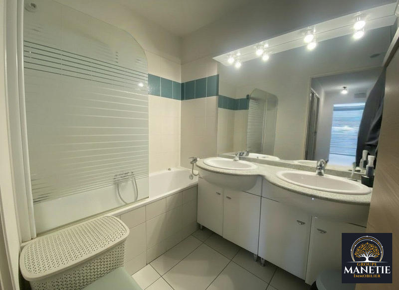 Appartement - 60 m² - 3 pièces