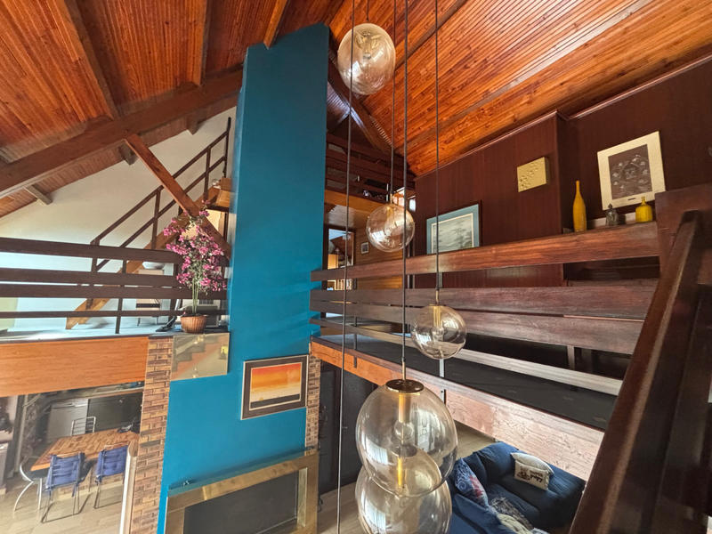 Maison - 201 m² - 7 pièces