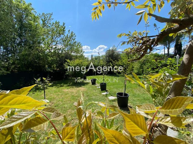 Maison traditionnelle - 198 m² - 10 pièces