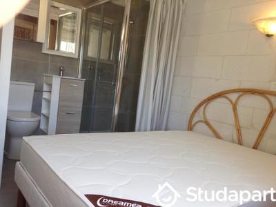 Chambre - 16 m² - 1 pièce