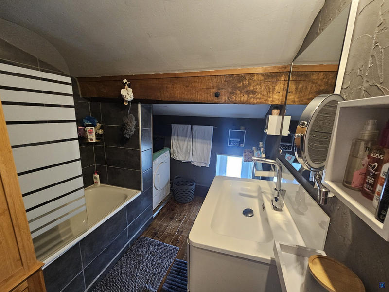 Maison - 77 m² - 3 pièces