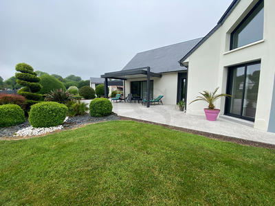 Maison - 179 m² - 6 pièces