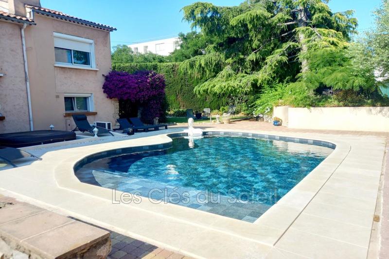 Maison - 195 m² - 7 pièces