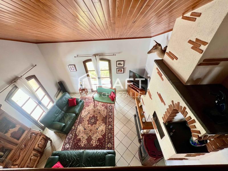 Maison - 185 m² - 7 pièces