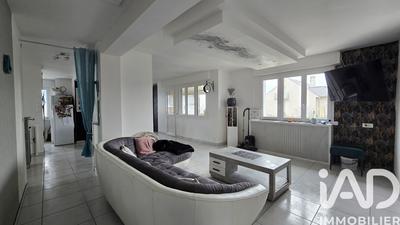 Maison - 223 m² - 13 pièces