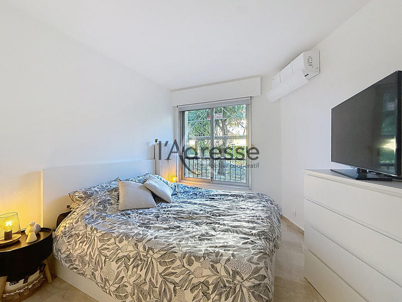 Appartement - 93 m² - 5 pièces