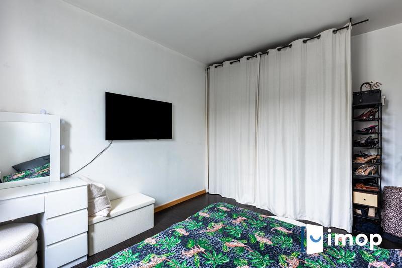 Maison - 220 m² - 8 pièces