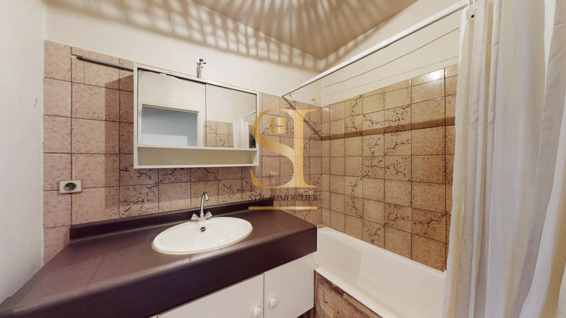 Appartement - 75 m² - 4 pièces