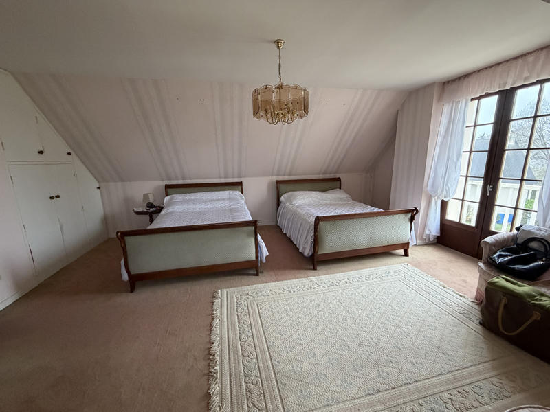 Maison - 137 m² - 5 pièces