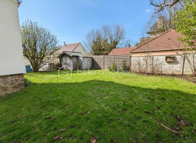 Maison - 101 m² - 5 pièces