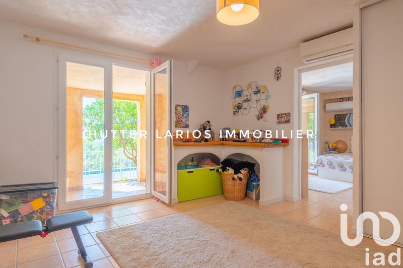 Maison - 231 m² - 8 pièces