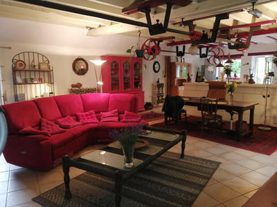 Maison - 271 m² - 8 pièces