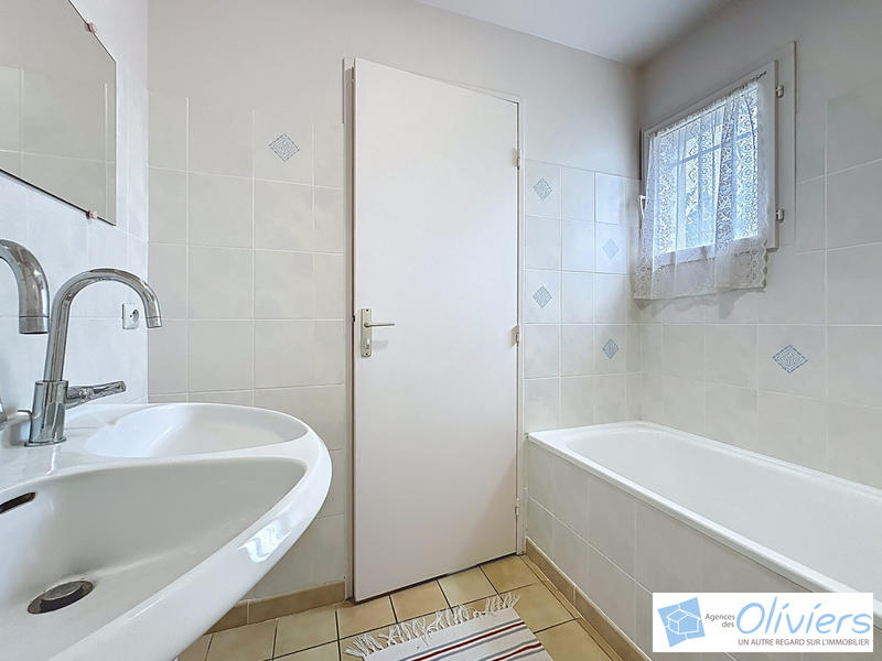 Maison - 133 m² - 6 pièces