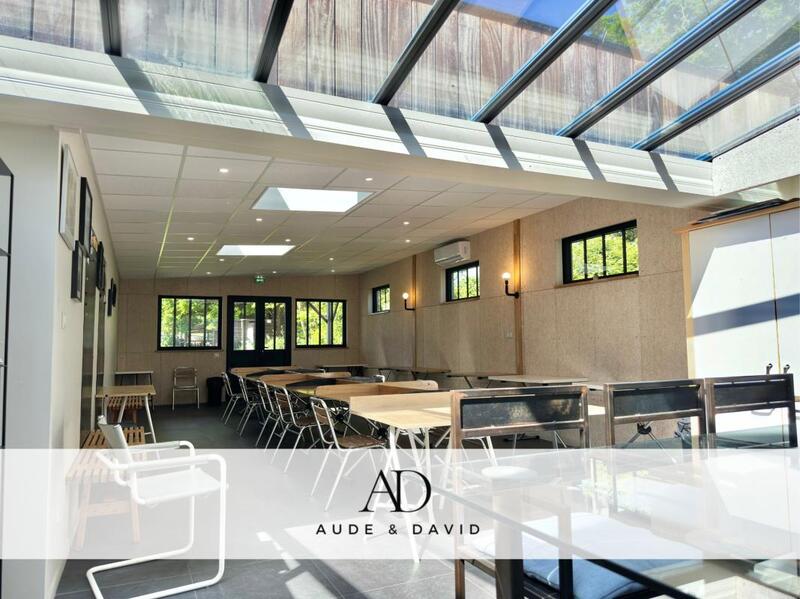 Maison - 340 m² - 15 pièces