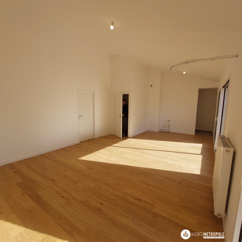 Appartement - 96 m² - 4 pièces