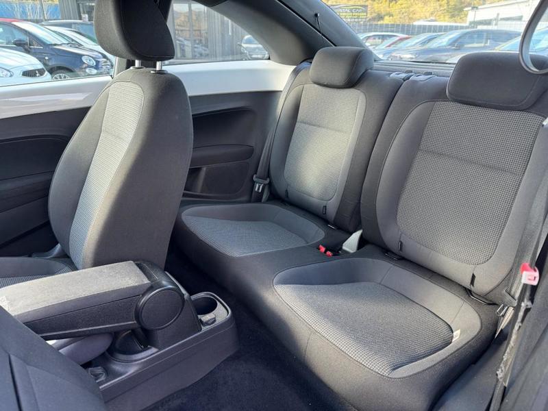 Volkswagen New Beetle 1.6 Tdi 105