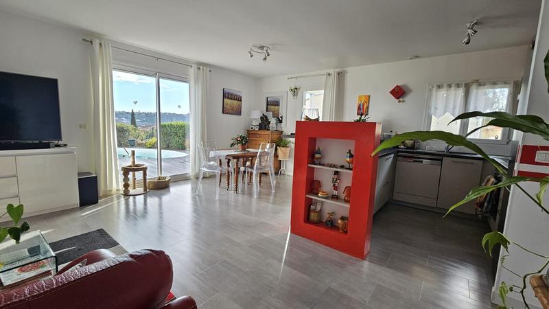 Villa - 96 m² - 5 pièces