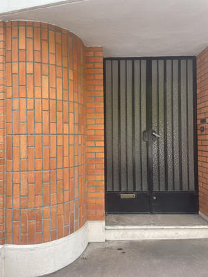 Maison - 250 m² - 6 pièces