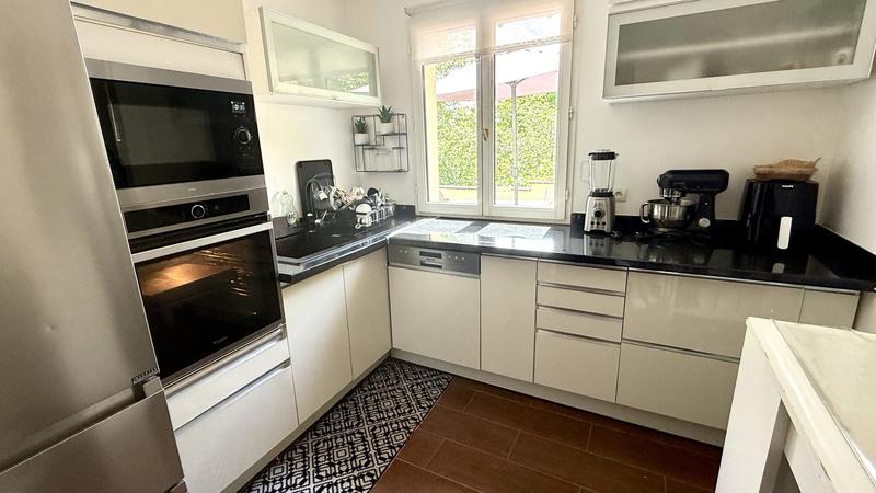 Maison - 113 m² - 6 pièces