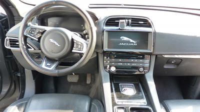 Jaguar F-Pace V6 3.0d 300ch R-Sport 4x4 Bva8