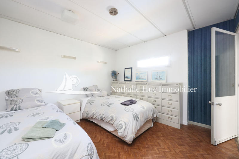 Maison - 300 m² - 7 pièces