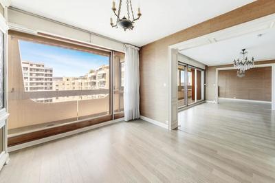 Appartement - 143 m² - 7 pièces