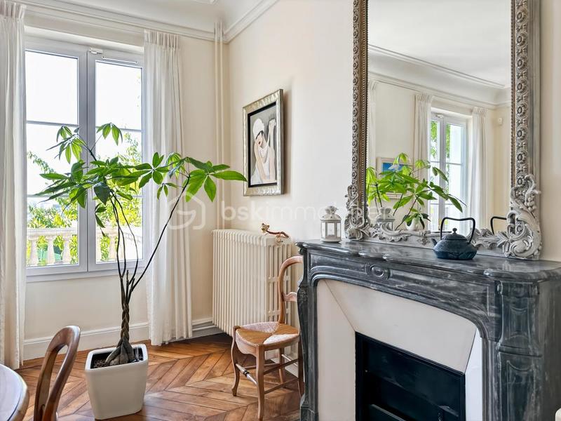 Maison bourgeoise - 233 m² - 8 pièces