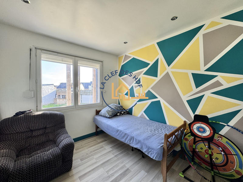 Maison - 137 m² - 7 pièces