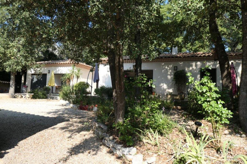 Maison - 265 m² - 7 pièces