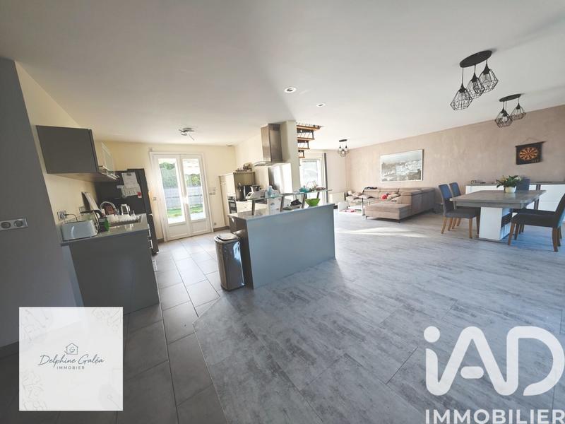 Maison - 120 m² - 5 pièces