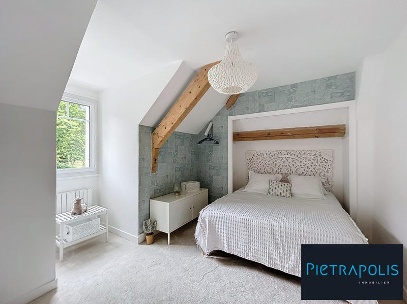 Maison - 380 m² - 12 pièces