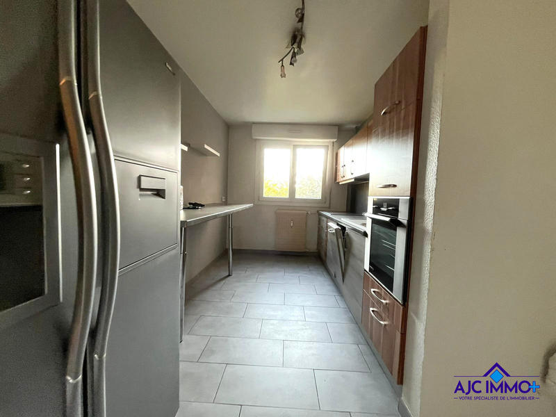 Appartement - 72 m² - 3 pièces