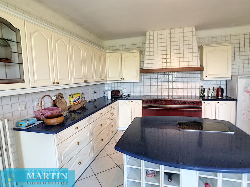 Villa - 205 m² - 8 pièces