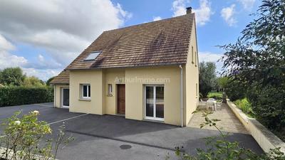 Maison - 147 m² - 8 pièces