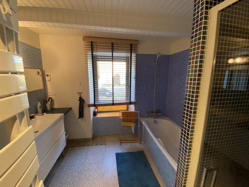 Maison - 263 m² - 9 pièces