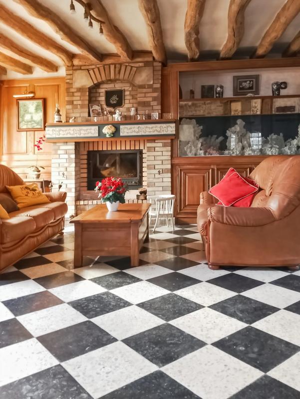 Maison - 211 m² - 7 pièces