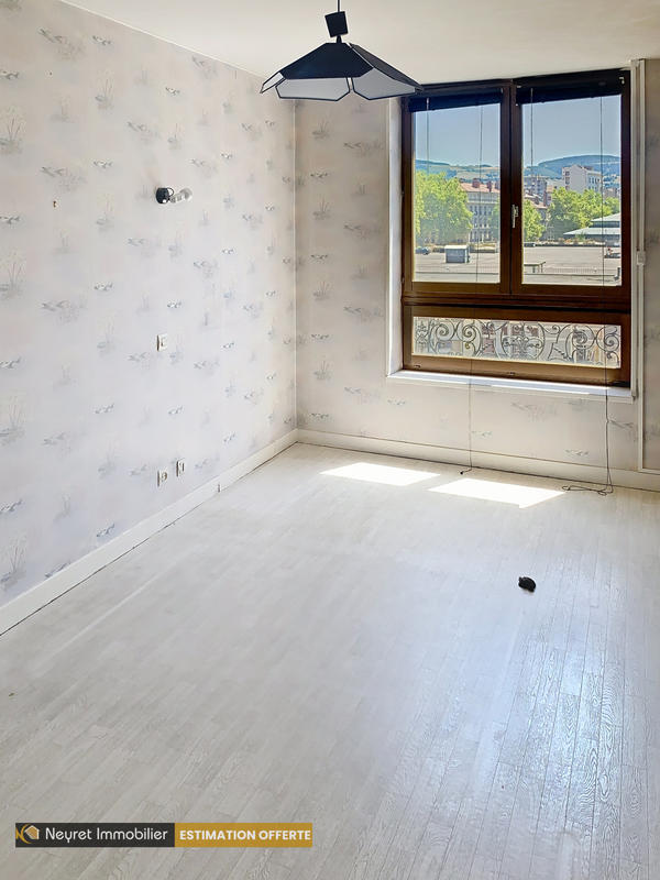 Appartement - 87 m² - 1 pièce