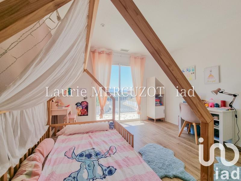 Maison - 206 m² - 6 pièces