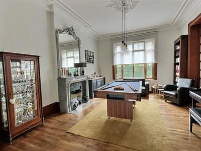 Propriété - 425 m² - 13 pièces