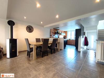 Maison - 140 m² - 6 pièces