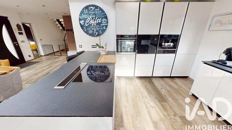 Maison de maîtres - 140 m² - 6 pièces