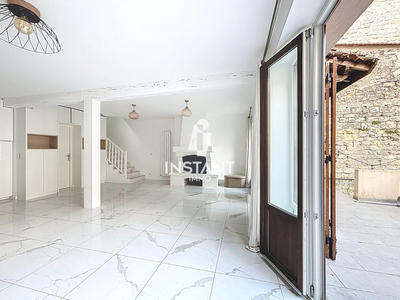 Maison - 96 m² - 5 pièces