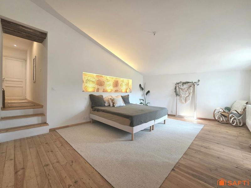 Maison de village - 210 m² - 7 pièces