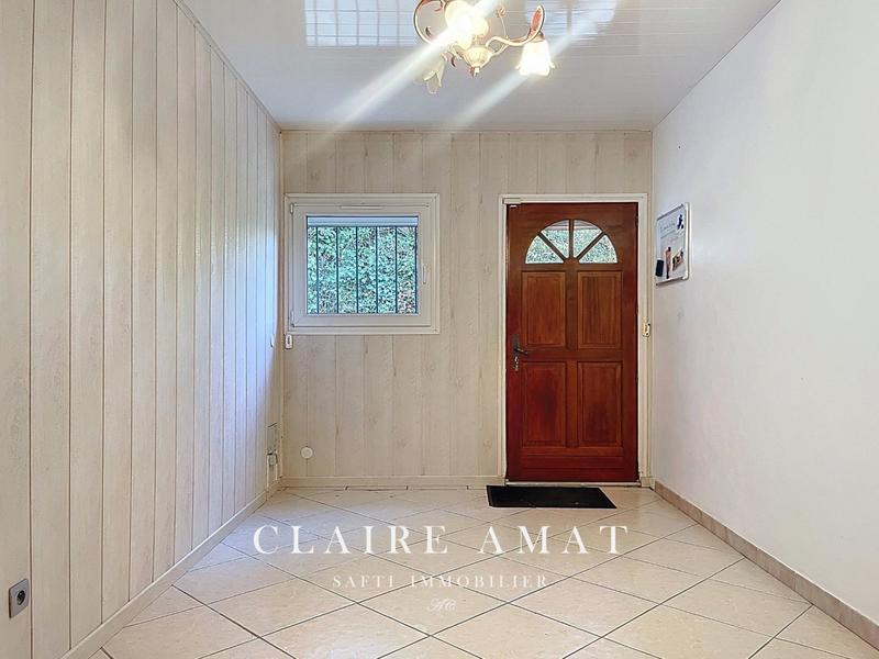 Maison - 230 m² - 7 pièces